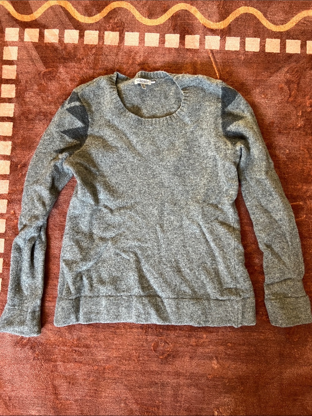 Toad&Co Gray Crewneck Sweater with Dark Shoulder Accents